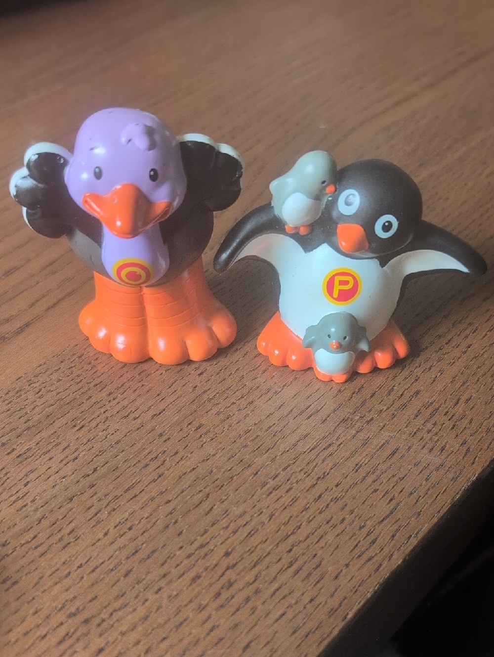 Fisher-Price Little People A to Z Learning Zoo Ostrich & Penguin